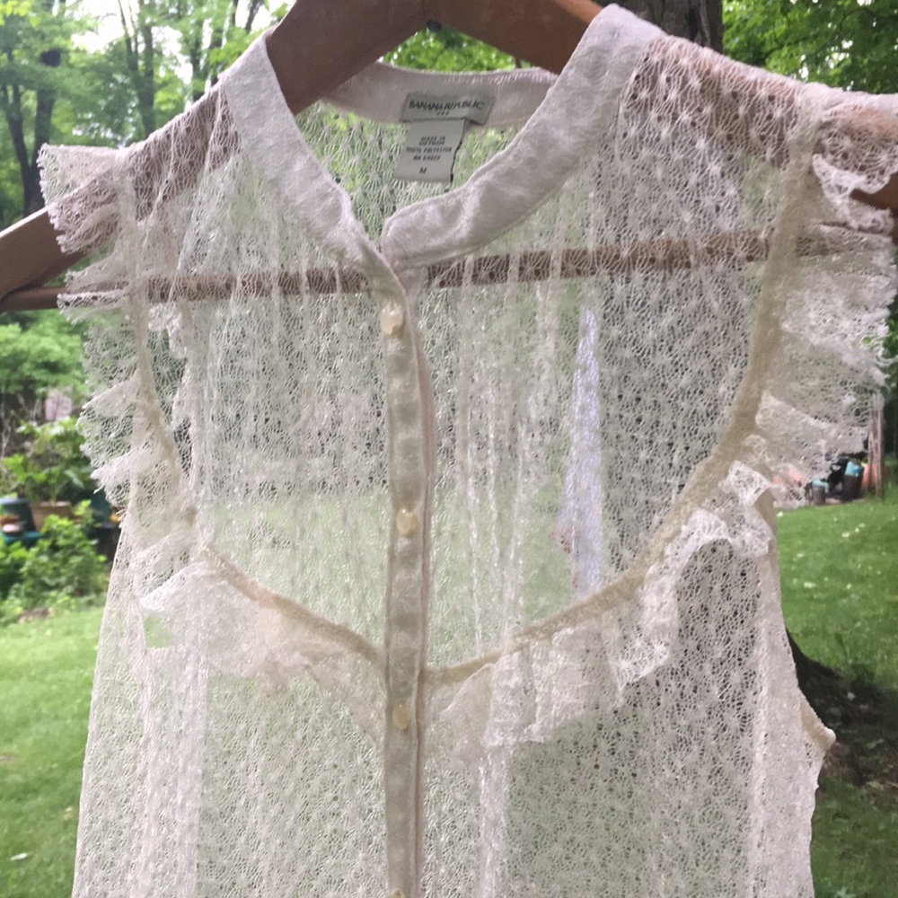 Banana Republic ivory lace blouse